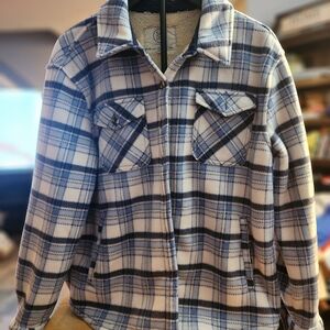 Sage Collective Womens Blue and White Plaid Jacket Size Large Sherpa Lined